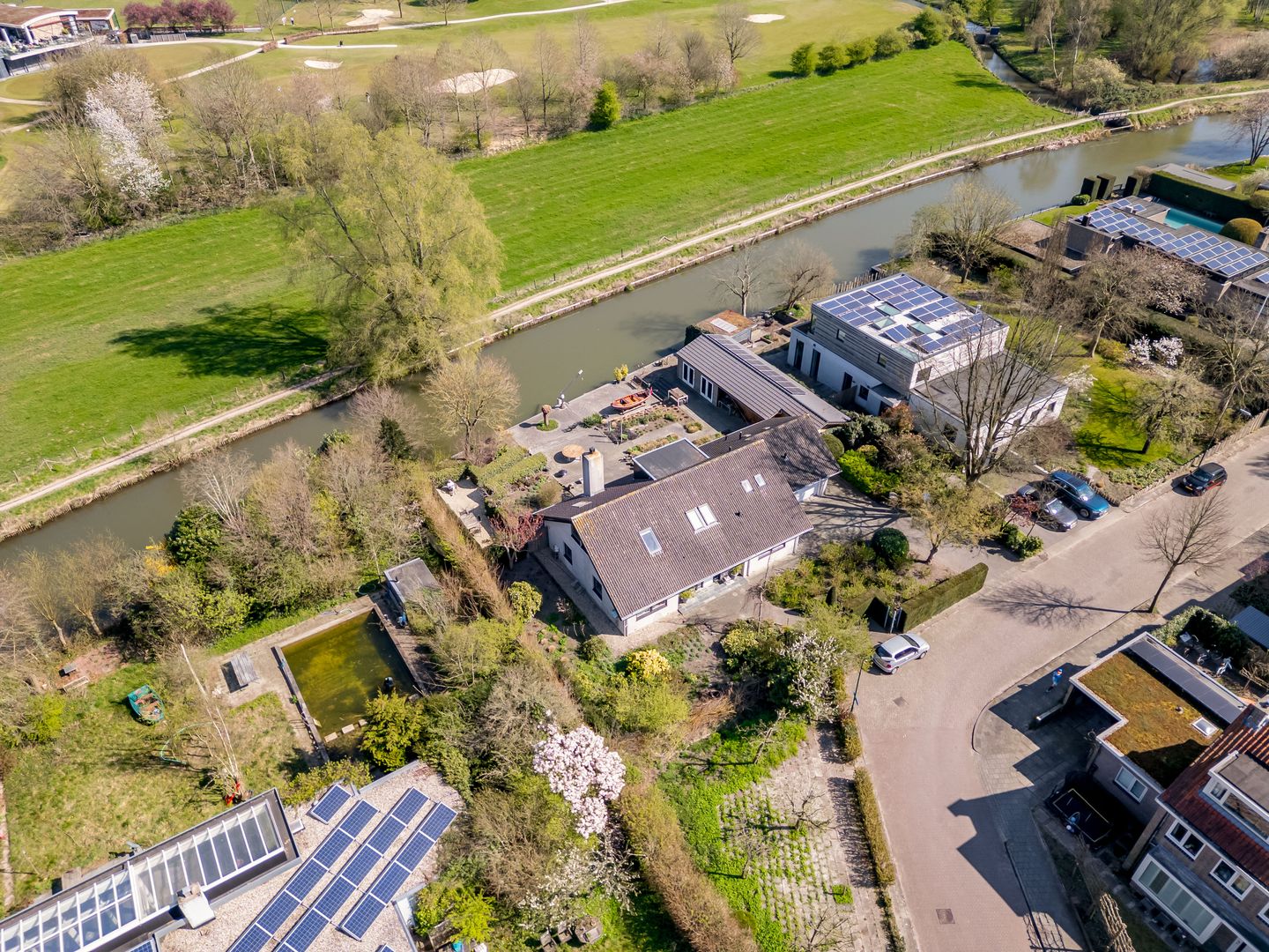 Photo 49 of Kon Willem III-straat 1