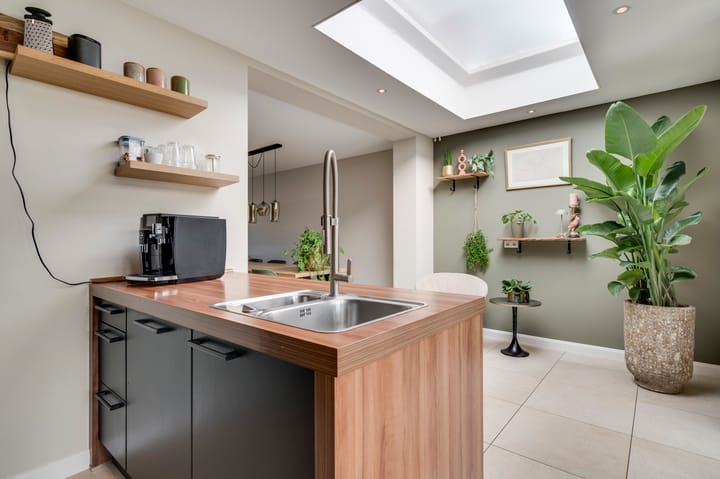 Foto 12 van Meewisstraat 6