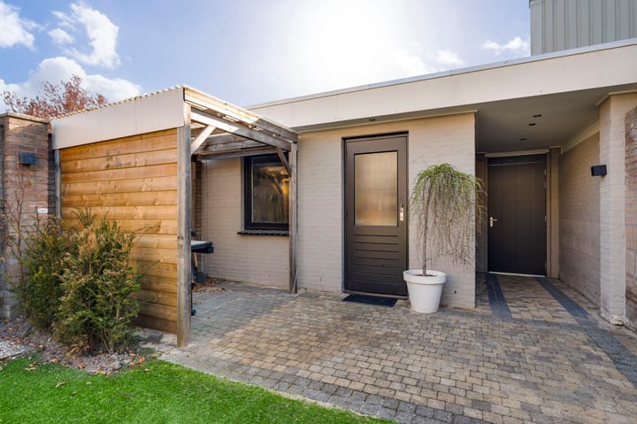 Foto 33 van Meewisstraat 6