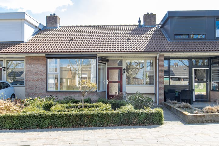 Foto 1 van Burgemeester Brunestraat 8