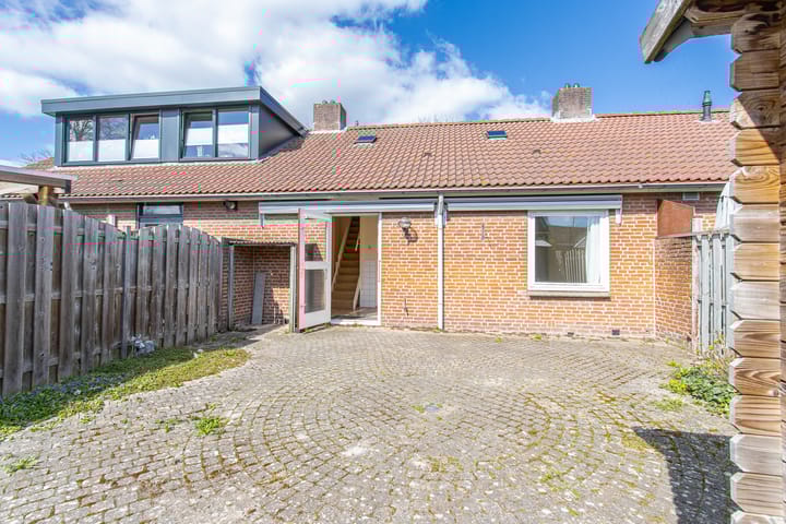 Foto 2 van Burgemeester Brunestraat 8