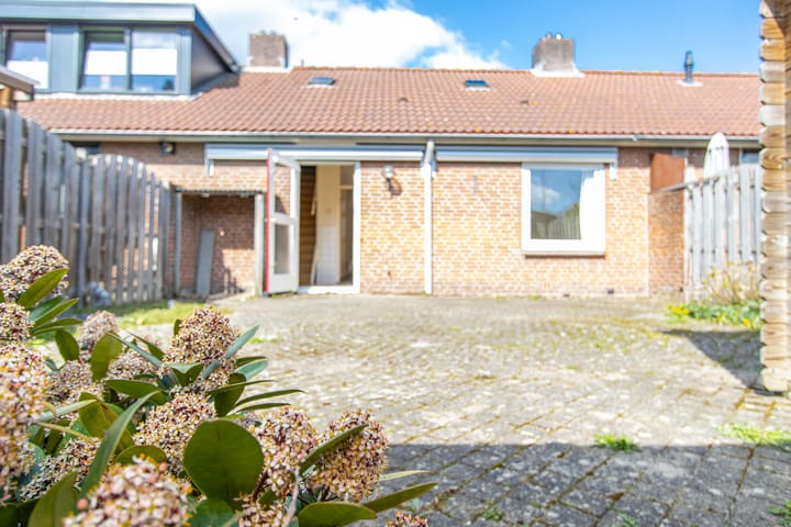 Foto 34 van Burgemeester Brunestraat 8