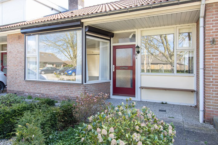 Foto 37 van Burgemeester Brunestraat 8