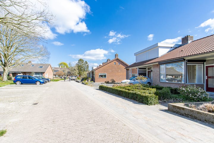 Foto 39 van Burgemeester Brunestraat 8