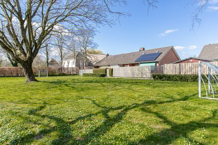 Foto 42 van Burgemeester Brunestraat 8