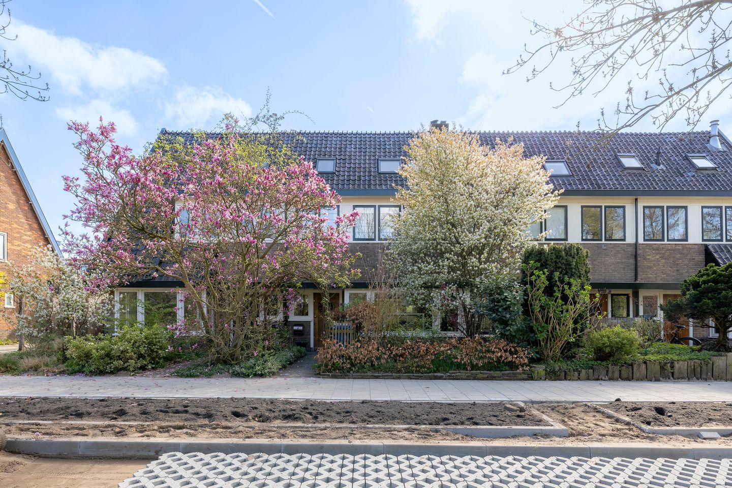 Photo 4 of Dollardstraat 154