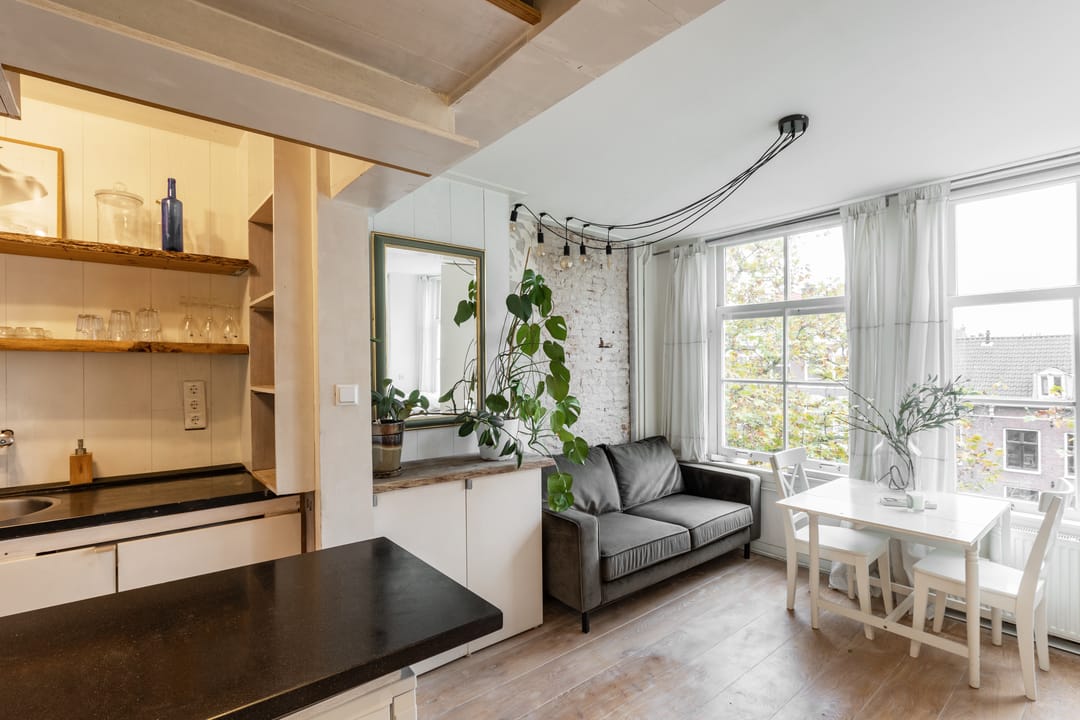 Photo 2 of Marnixstraat 239-3A