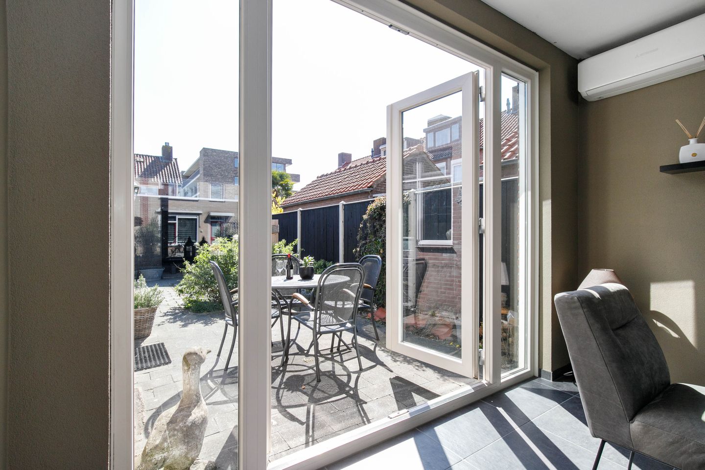 Photo 14 of Barend van Hoeffstraat 22