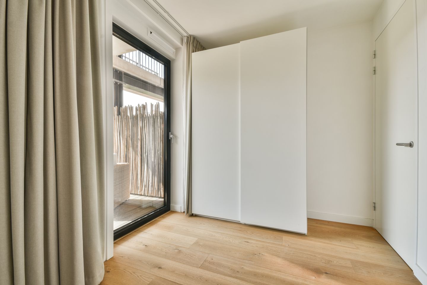 Photo 14 of Louis Davidsstraat 40