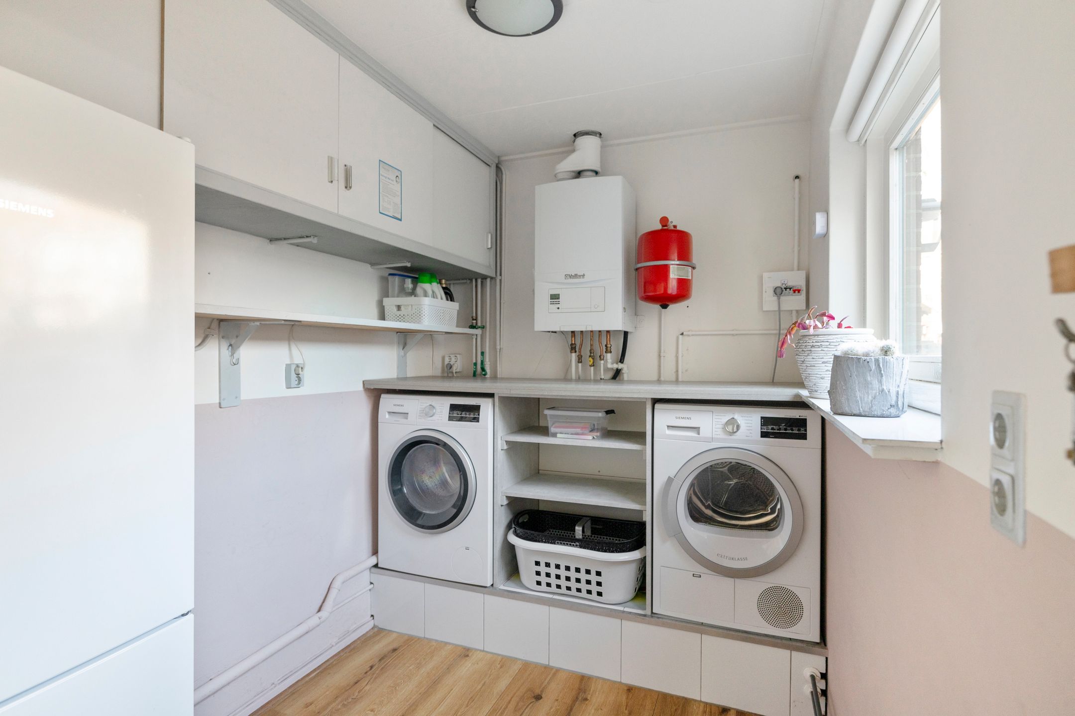 Photo 9 of Narcisstraat 16