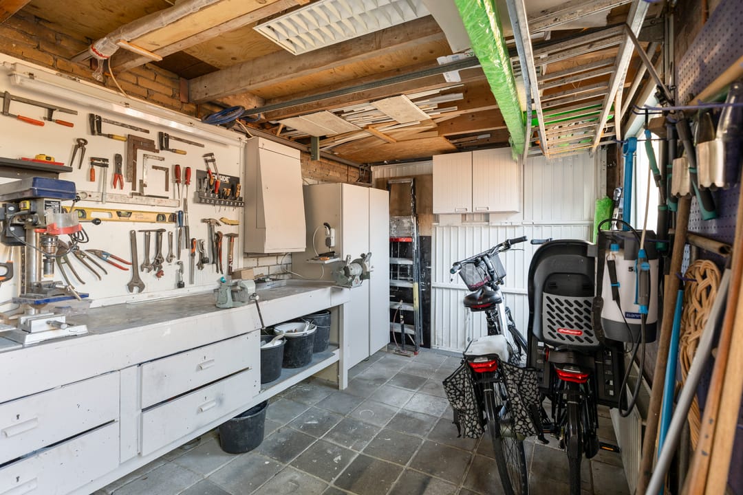 Photo 16 of Narcisstraat 16