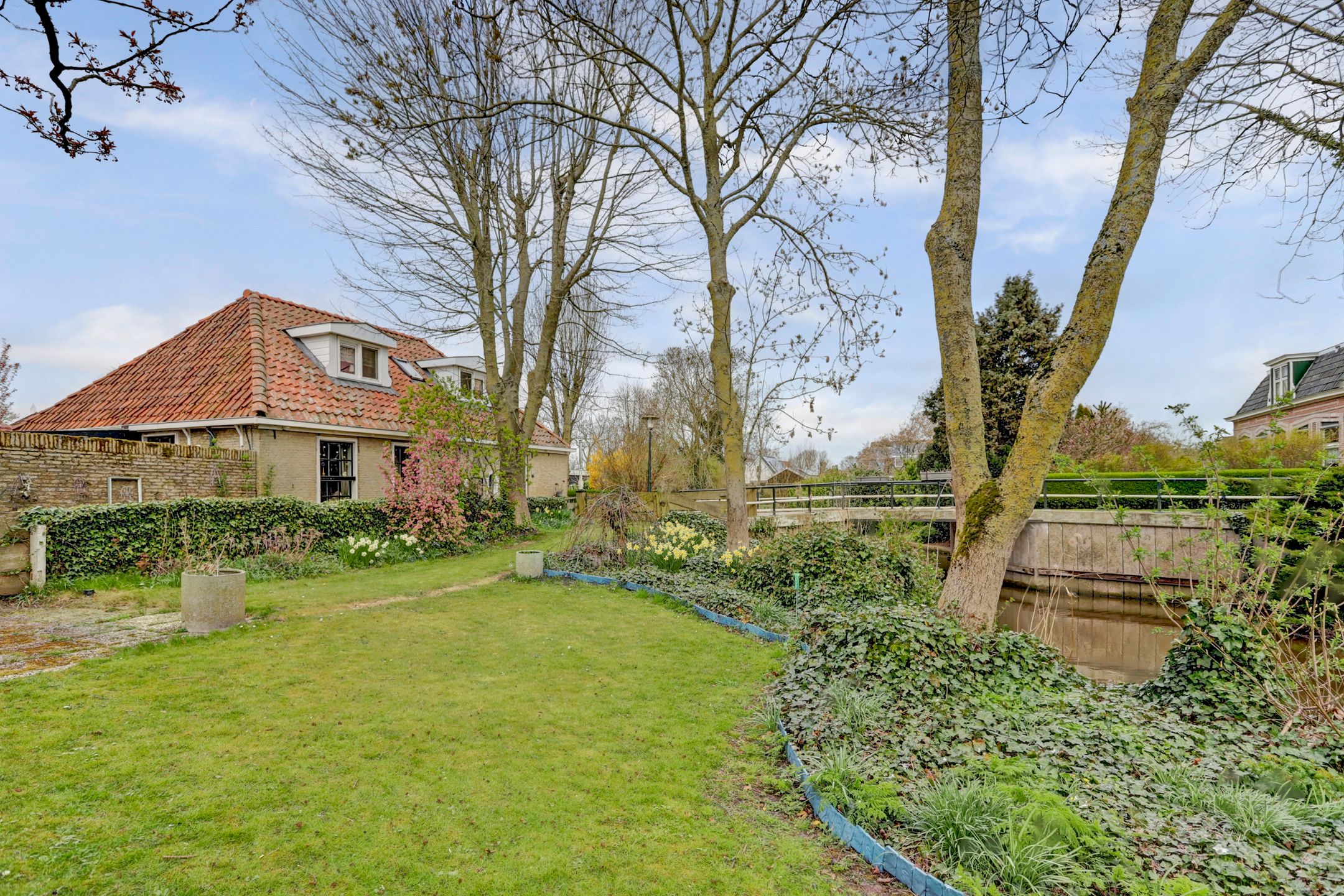 Foto 30 van Buren 52