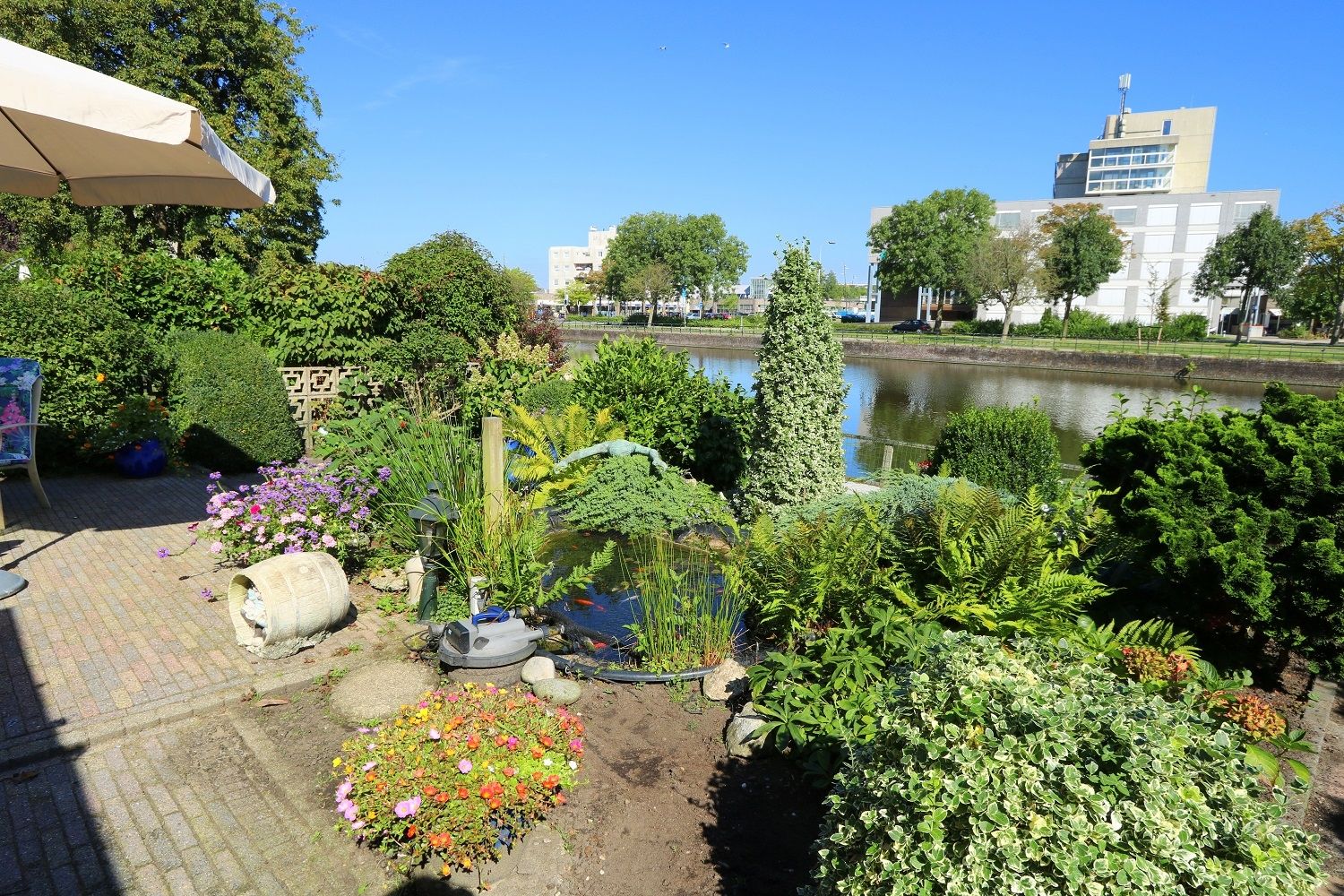 Photo 39 of Hugo de Grootlaan 11