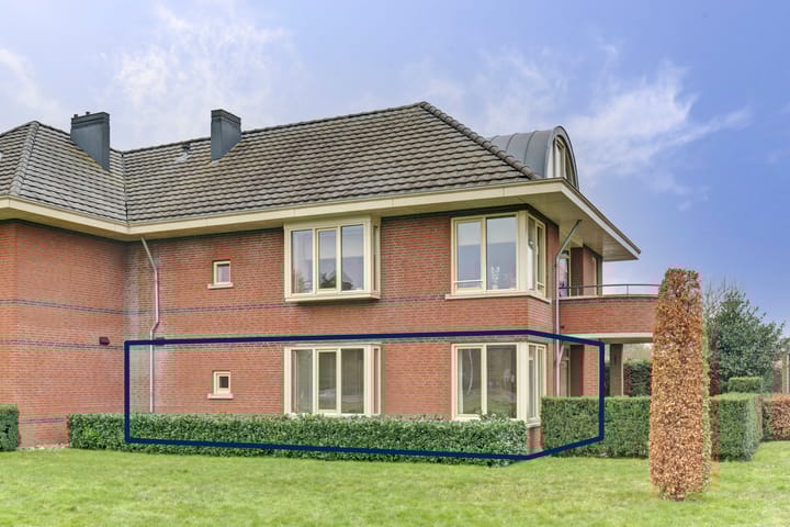 Foto 2 van Warmoeshof 38