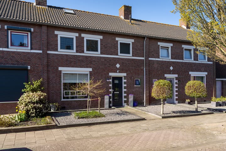 Photo 5 of Berkenstraat 54