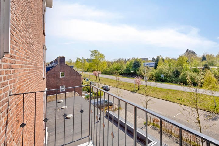 Photo 6 of Graaf Hendrik III laan 171-B