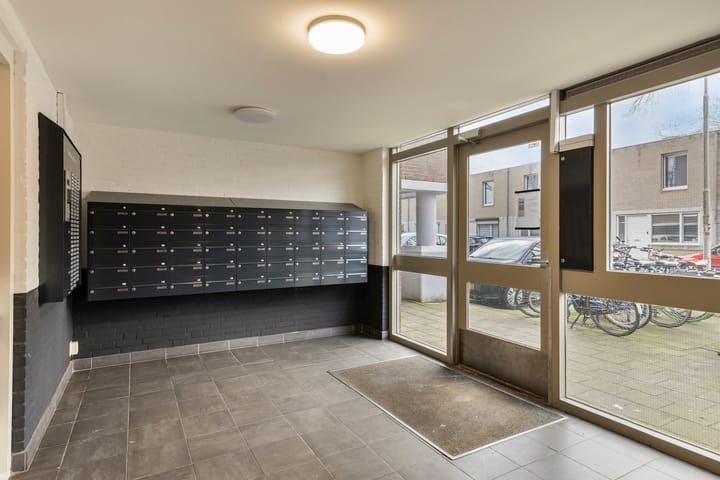 Foto 11 van Zernikestraat 120