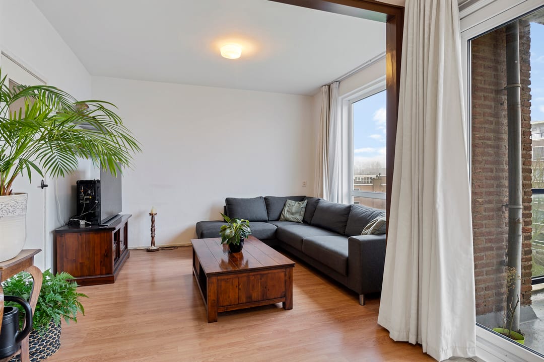 Foto 16 van Narcislaan 327