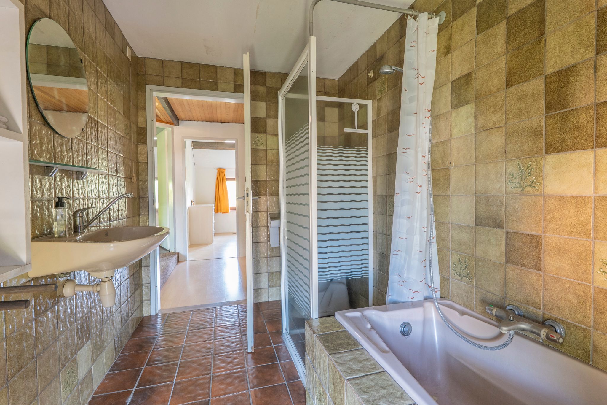 Photo 21 of Bronnegerstraat 11