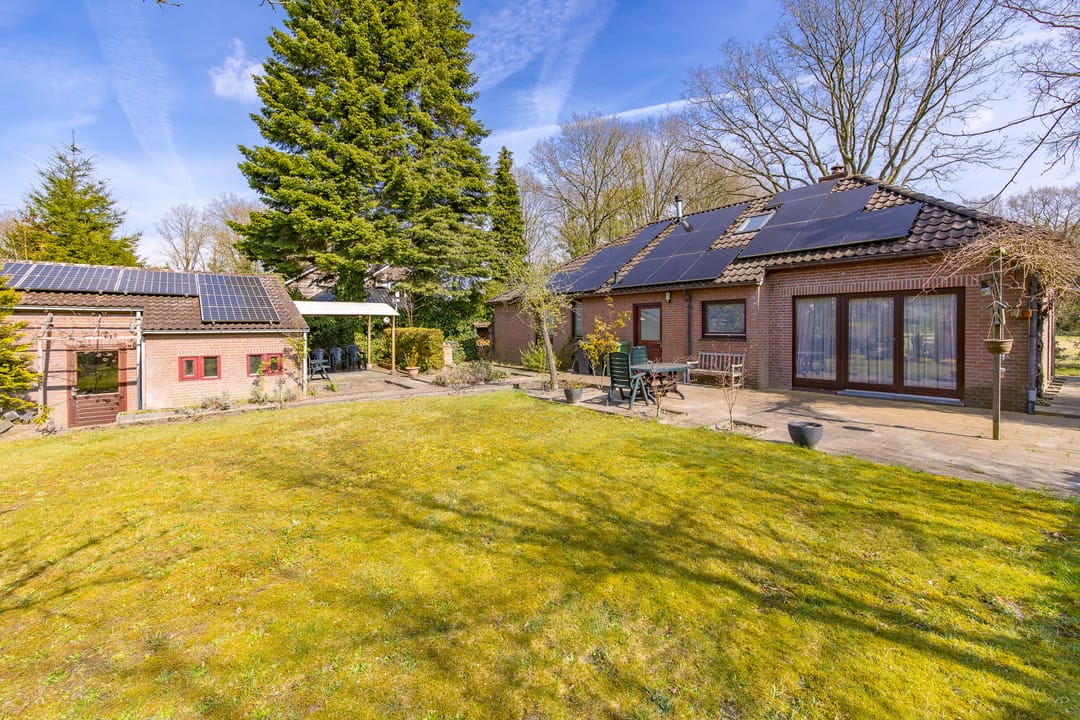 Photo 32 of Bronnegerstraat 11