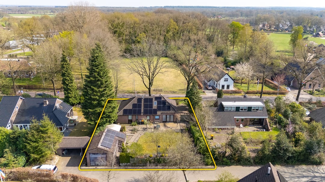 Photo 37 of Bronnegerstraat 11