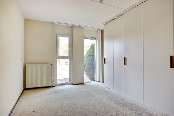 Foto 19 van Middenweg 60