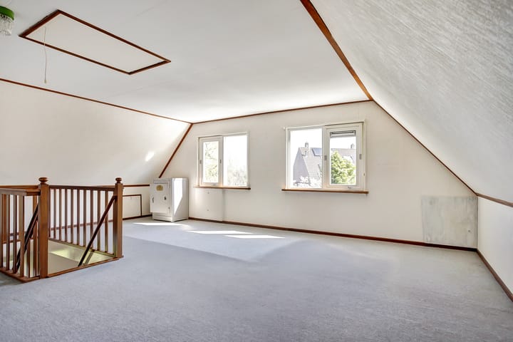 Foto 25 van Middenweg 60