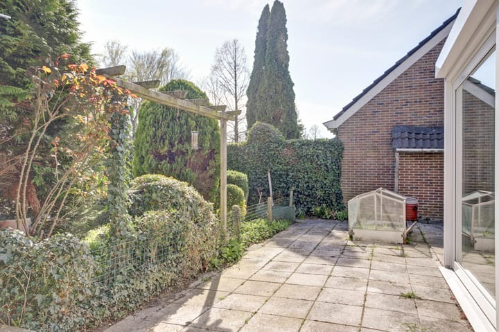 Foto 36 van Middenweg 60