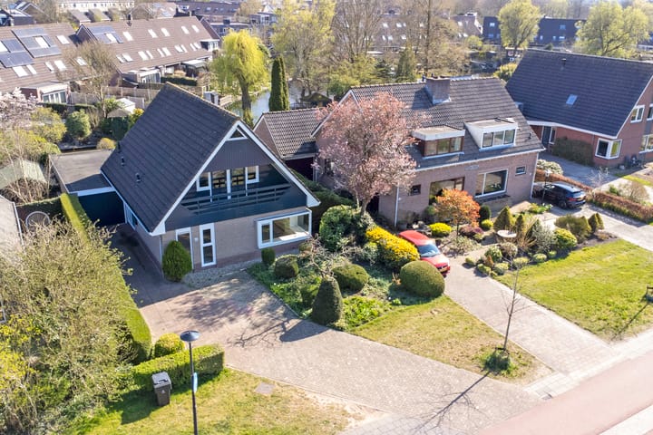 Foto 44 van Middenweg 60