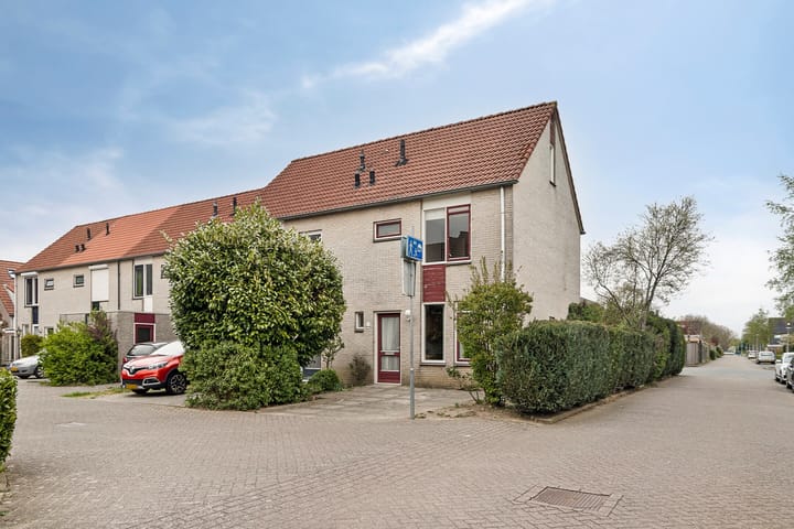 Foto 2 van Van Leeuwtemarke 2