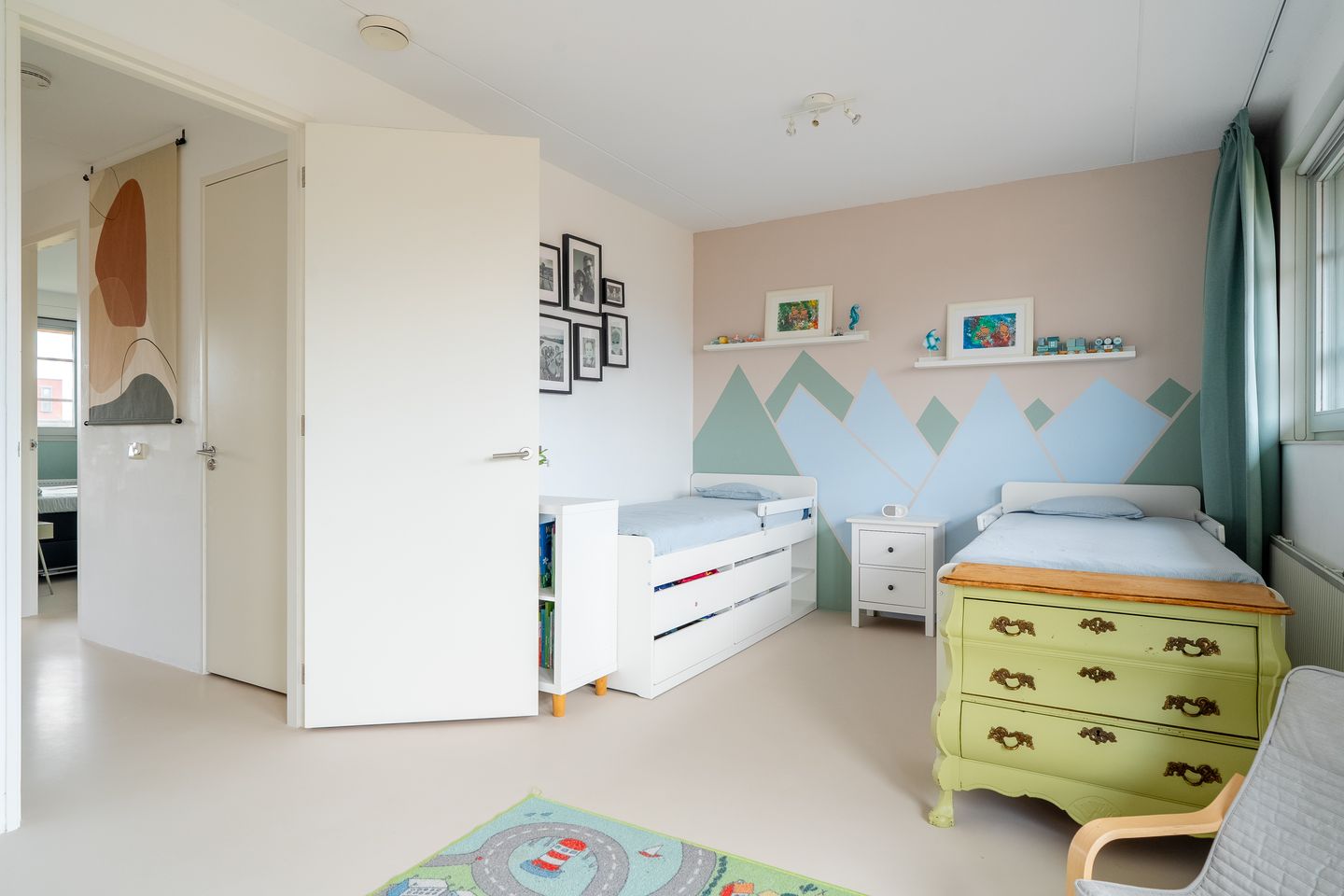 Photo 34 of Johan van Welveldelaan 2