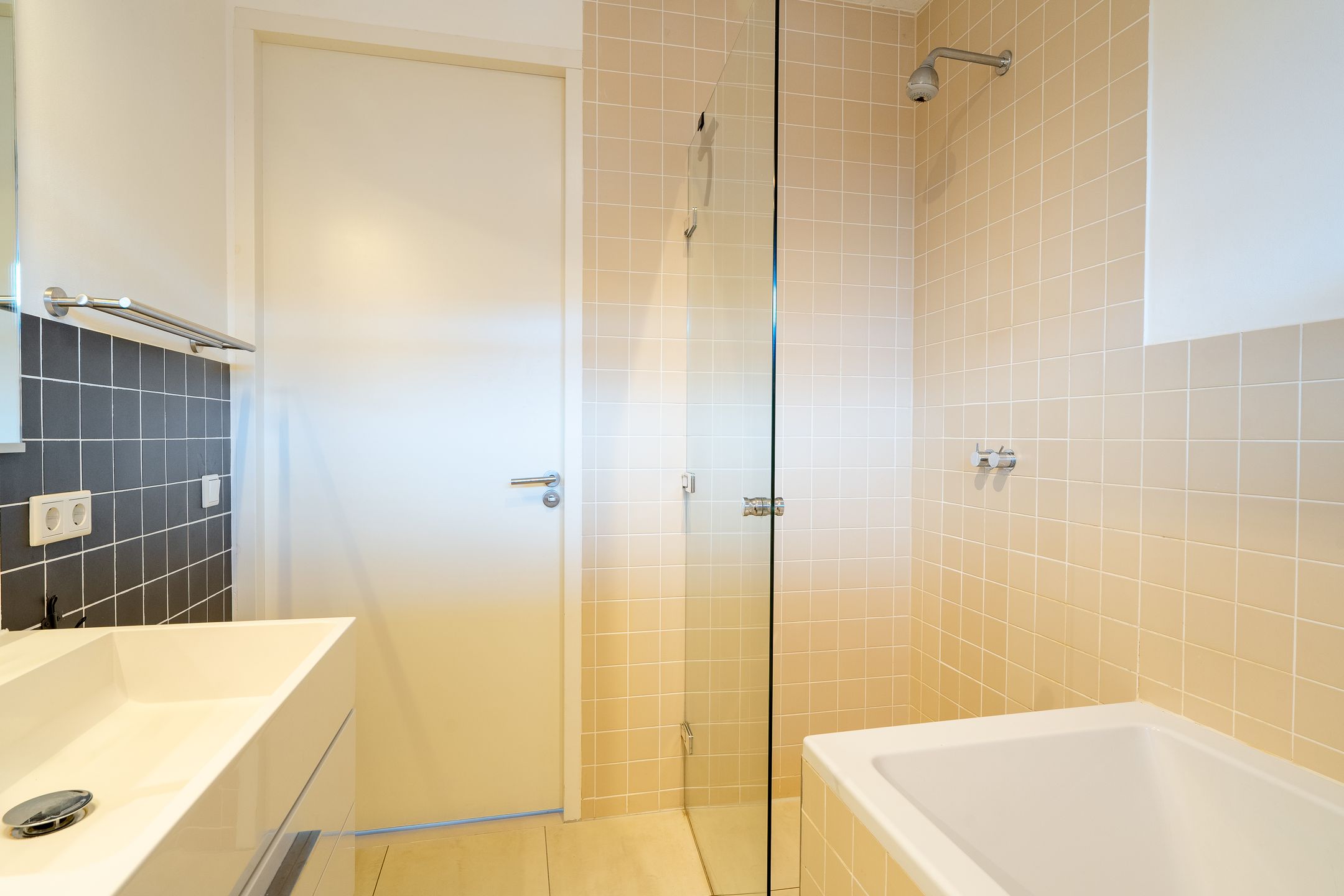 Photo 39 of Johan van Welveldelaan 2