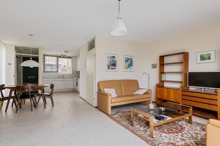 Foto 10 van Desselstraat 15