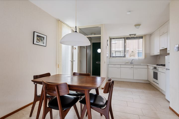 Foto 12 van Desselstraat 15