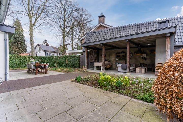 Photo 37 of Irenelaan 1