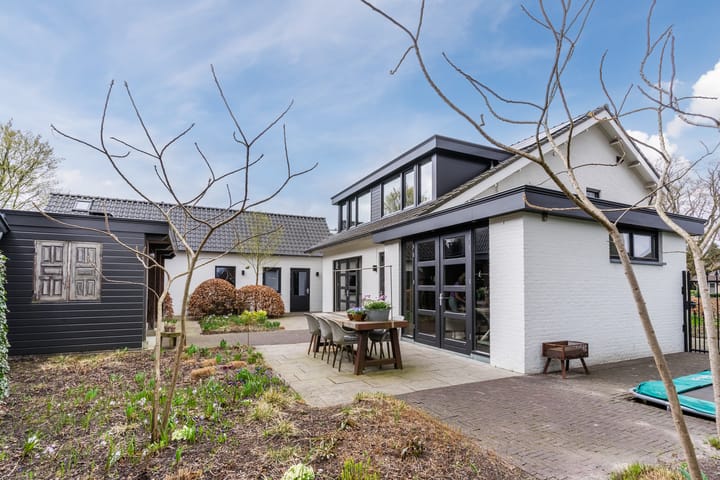 Photo 39 of Irenelaan 1