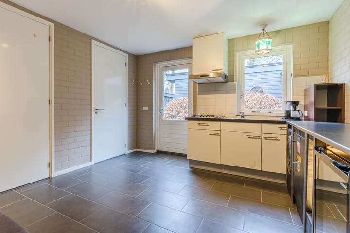 Photo 43 of Irenelaan 1