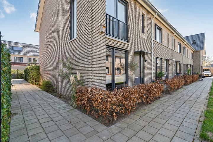 Foto 5 van Botlekhof 8