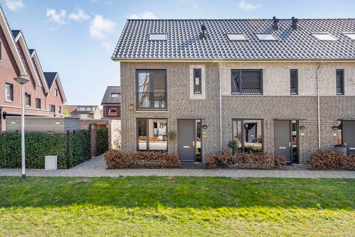 Foto 4 van Botlekhof 8