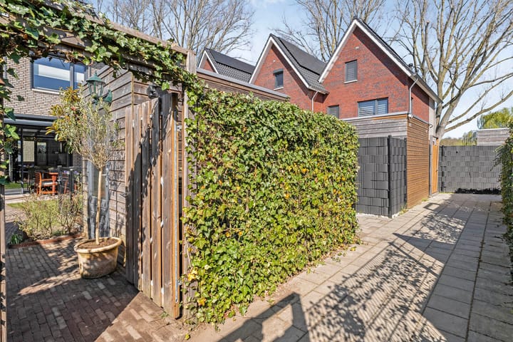 Photo 43 of Botlekhof 8