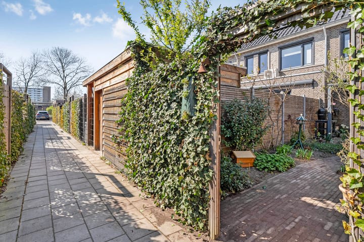 Photo 44 of Botlekhof 8