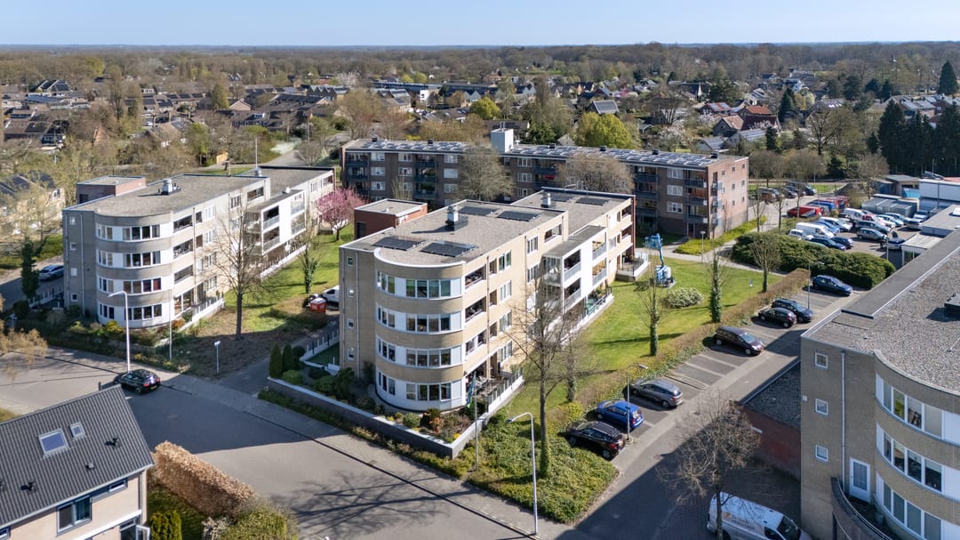 Foto 1 van Bernstein 28