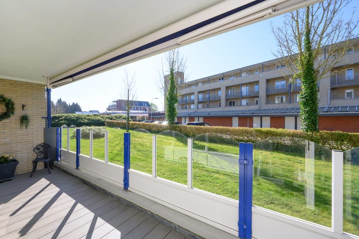 Foto 18 van Bernstein 28