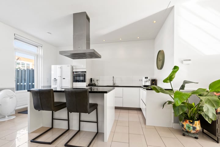 Photo 9 of Borneostraat 39