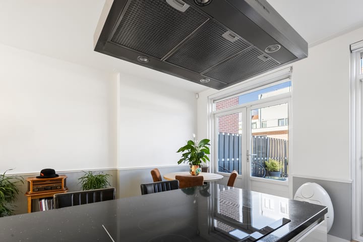 Photo 12 of Borneostraat 39