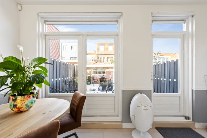 Photo 15 of Borneostraat 39