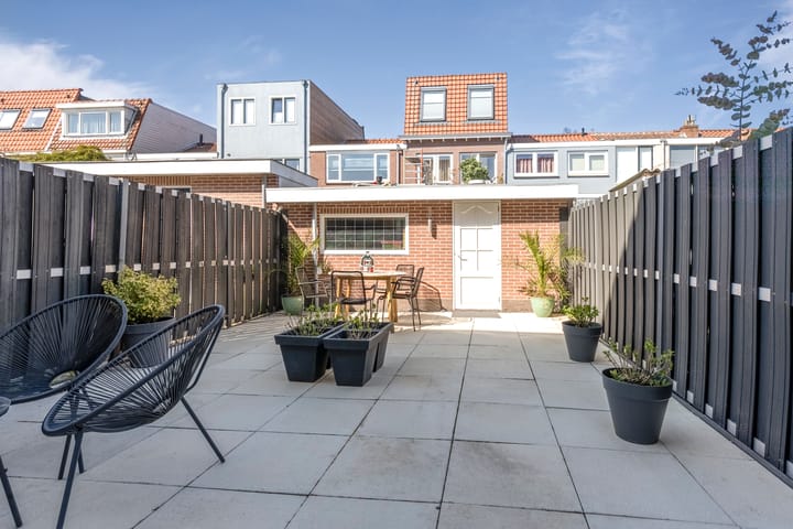 Photo 17 of Borneostraat 39