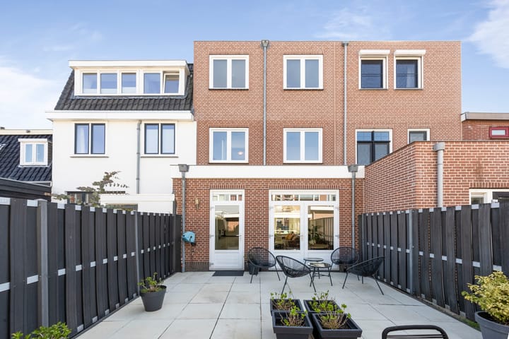 Photo 20 of Borneostraat 39