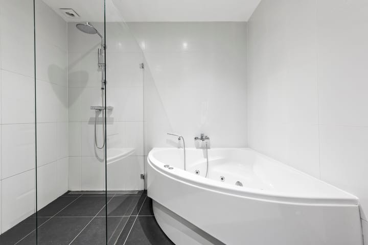 Photo 35 of Borneostraat 39