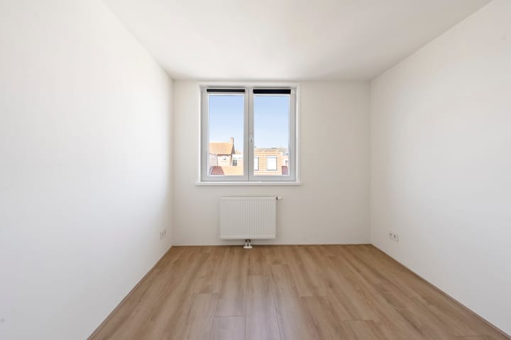 Photo 44 of Borneostraat 39